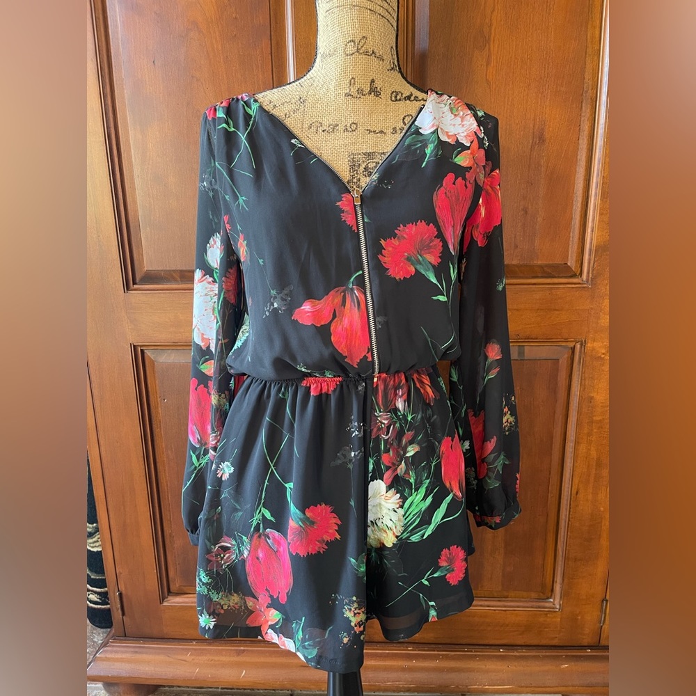 Express Floral Romper Small